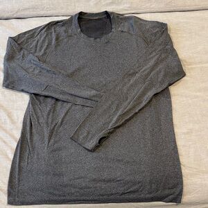 Lululemon Men's Gray Long Sleeve Shirt